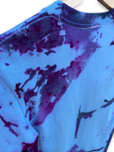 Load image into Gallery viewer, Small &#39;Explorer&#39; Triangles Shirt
